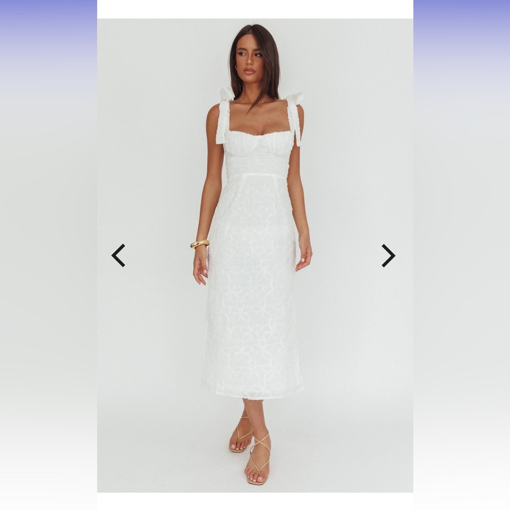 Selfie Leslie White Wedding Dress